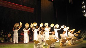 vietnamese-culture-days-in-russia-impress-local-people-21234-nga-2