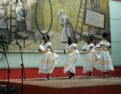 1204523335_Cuba traditional dance1_240x180
