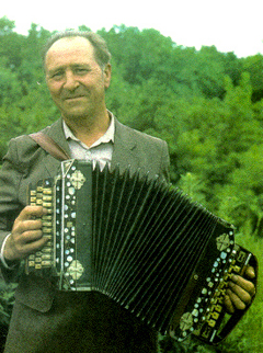1204699814_The-folk-music-of-Belarus_240x180
